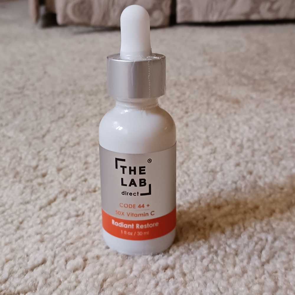 The Lab Direct Code 44+ - 50x VITAMIN C RADIANT RESTORE SERUM - Picture 6 of 9